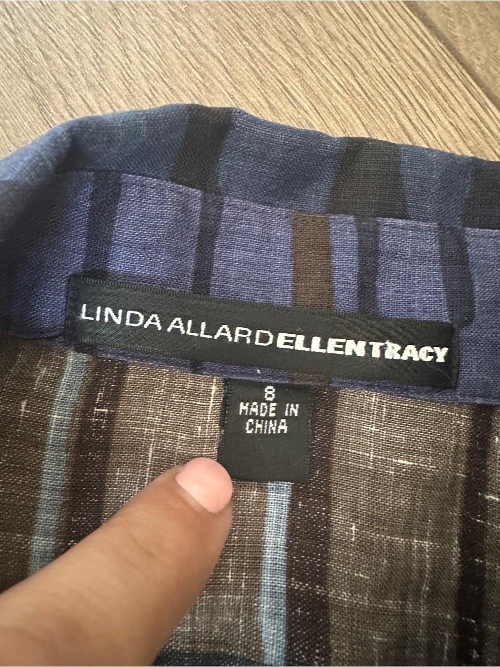 Linda Allard Ellen Tracy 100% Linen Abstract Drip Print Shirt
Blue Brown Size 8 - Picture 4 of 8
